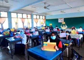 Pemansuhan UPSR dijangka dapat mengurangkan tekanan kepada murid sekali gus membentuk kawalan emosi mereka dengan lebih baik. – GAMBAR HIASAN/UTUSAN