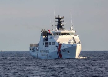 Kapal Peronda Luar Pesisir (OPV) yang pertama diserah kepada Agensi Penguatkuasaan Maritim Malaysia pada 27 November lalu.