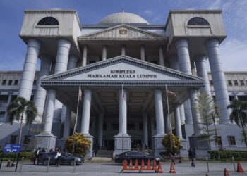 KESEDARAN terhadap proses undang-undang harus melibatkan pelbagai pihak seperti stesen 
televisyen dan pengendali media sosial. – UTUSAN/AMIR KHALID