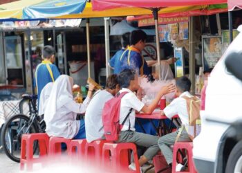 Harga vape pakai buang yang murah dan boleh dibayar secara ansuran kini menjadi pilihan dalam kalangan pelajar sekolah.