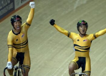 JOSIAH Ng ketika beraksi bersama Datuk Azizulhasni Awang.