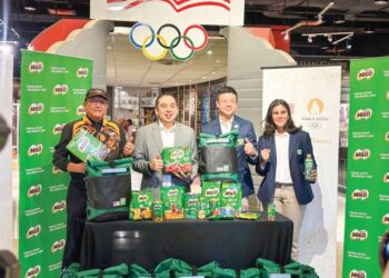 SETIAUSAHA Agung MOM, Datuk Nazifuddin Najib  ketika majlis pengumuman penajaan untuk kontinjen Malaysia ke Sukan Olimpik Paris 2024, di Wisma MOM.