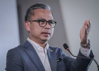 FAHMI FADZIL