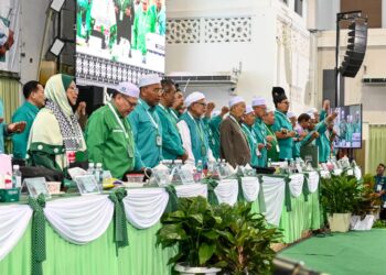 Sudah menjadi tradisi Pas, jawatan Presiden parti tidak dipertandingkan. - UTUSAN/SHAIKH AHMAD RAZIF