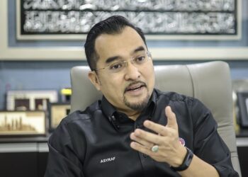 ASYRAF WAJDI DUSUKI