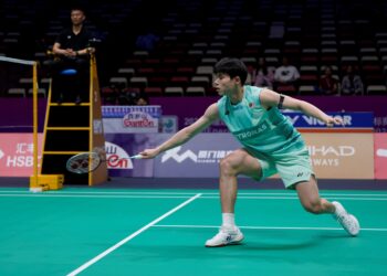 Justin Hoh menewaskan pemain China, Wang Zheng Xing 21-6, 21-19 pada aksi Terbuka Korea di Gimnasium Suwon hari ini.