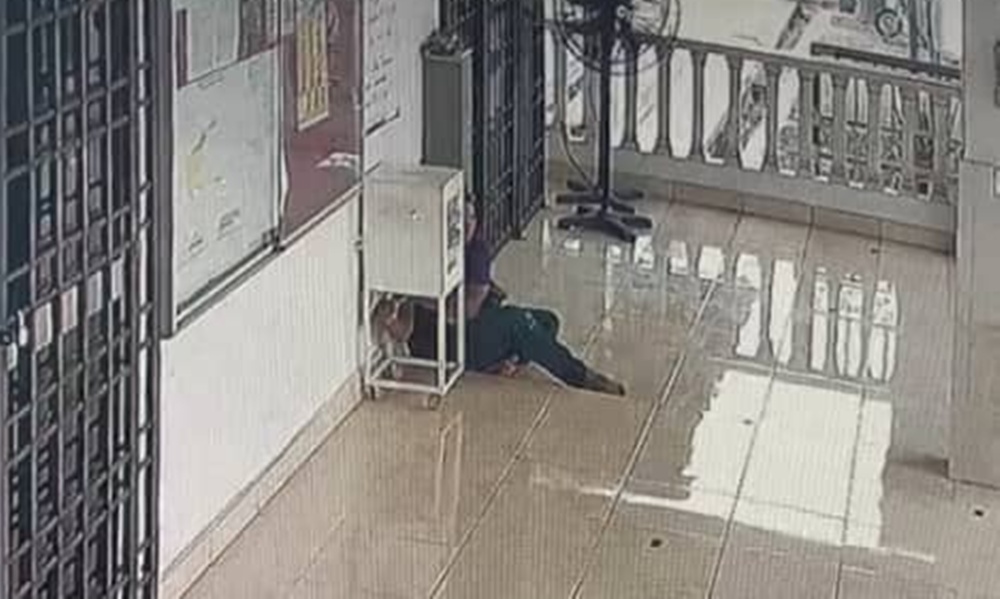 Pecah tabung surau