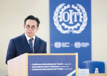 YB Steven Sim menyampaikan pidato terbuka pada sesi ke-113 Persidangan Buruh Antarabangsa di Geneva, Switzerland.