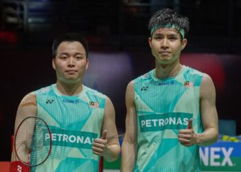 Aaron Chia-Soh Wooi Yik diletakkan sasaran untuk mara ke final Kejohanan Dunia di Paris hujung bulan ini. - UTUSAN/ISKANDAR ISHAK