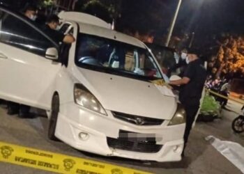DUA beranak, Zabanah Abu Hussin dan Intan Nur Shafiqah Othman ditemui maut dalam kereta dipercayai terhidu gas karbon monoksida.