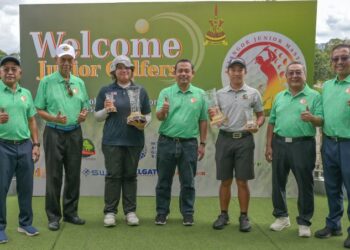 DARI kiri: Mohd. Zubir Idrus, Mohd. Anwar Mohd. Nor, Nik Alicia Miriam Kamil, Ahmad Fadzli Ahmad Tajuddin, Daichi Hayashi, Haris Kasim dan Hairul Hisham Mohamad Zaini bergambar selepas penyampaian hadiah kepada juara Selangor Junior Masters 2025.