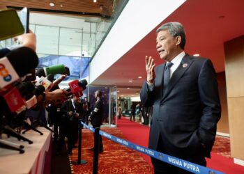 MOHAMAD Hasan ditemui pada Sidang Berkaitan Kemuncak ASEAN ke-47 di Pusat Konvensyen Kuala Lumpur (KLCC).-UTUSAN/ISKANDAR ISHAK
