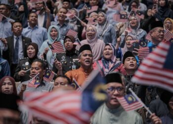 PENJAWAT AWAM