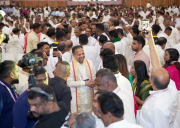 Perhimpunan Agung MIC Ke-79 di Shah Alam, 16 November lalu meluluskan usul untuk keluar daripada Barisan Nasional (BN).