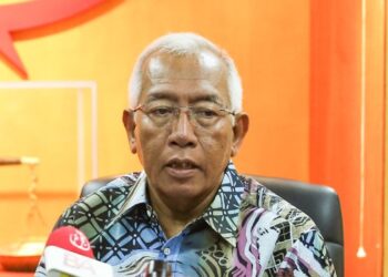 MAHDZIR KHALID