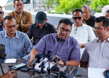 BADRUL Hisham Shaharin pada sidang akhbar di sebuah restoran di Jalan Dang Wangi, Kuala Lumpur hari ini.-UTUSAN/SADDAM YUSOFF