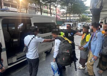 ANTARA warga asing ditahan JIM dalam operasi sindiket Iqbal di Taman Maluri, Kuala Lumpur. - GAMBAR JIM