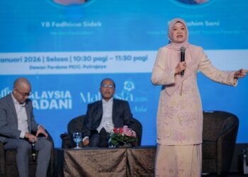 FADHLINA Sidek