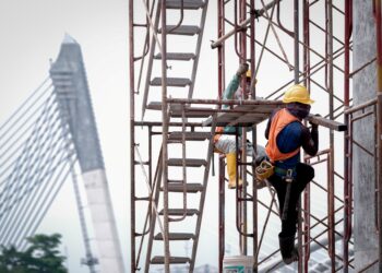 MAJIKAN bertanggungjawab memastikan keselamatan pekerja termasuk perlindungan daripada risiko haba.