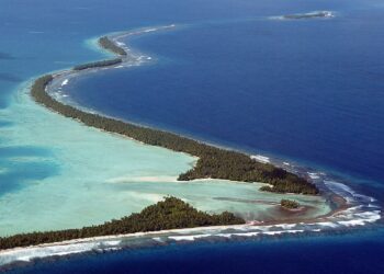 TUVALU mengisytiharkan darurat kerana bekalan bahan apinya semakin berkurangan. - AFP