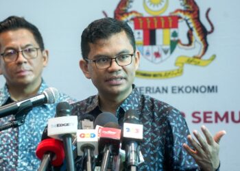AKMAL NASRULLAH MOHD. NASIR