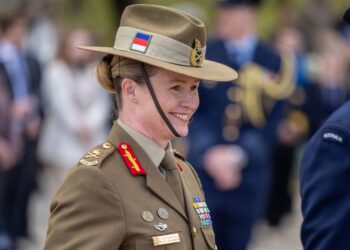 LEFTENAN Jeneral Susan Coyle dilantik sebagai Ketua Tentera Darat Australia. - AFP