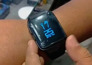 CONTOH rokok elektronik berbentuk jam tangan yang dijual di pasaran dan didakwa menjadi ‘ancaman senyap’ pelajar sekolah.