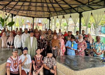 TUANKU Syed Faizuddin Putra Jamalullail berkenan menyempurnakan 'Majlis Apresiasi Perkhidmatan Terpilih dan Keterampilan Jabatan dan Agensi Bersama MAIPs Tahun 2025' di Lee Garden Resort & Café, Padang Besar.-UTUSAN