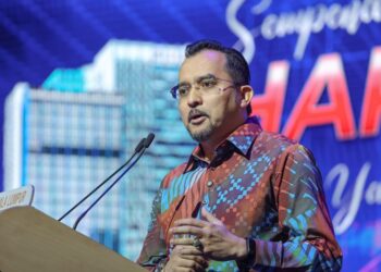 ASYRAF WAJDI DUSUKI