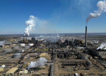 PETISYEN bagi memisahkan wilayah Alberta ditplak mahkamah. - AFP