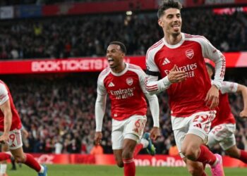 Kejayaan Arsenal menutup kempen cemerlang dalam Liga Perdana Inggeris membantu kelab itu menjana pendapatan tertinggi dalam musim ini. - AFP