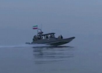 GAMBAR fail sebuah bot milik tentera Iran. - AFP