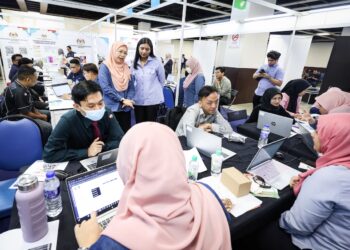 MALAYSIA perlu mencatat pertumbuhan Keluaran Dalam Negara Kasar (KDNK) sehingga lima peratus setahun bagi menyokong sasaran gaji minimum RM3,000 menjelang 2030. - GAMBAR HIASAN