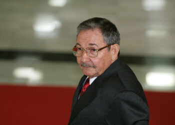 Gambar fail Raul Castro. - AFP