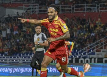 Selangor mengharapkan Chrigor Moraes untuk merobek gawang Buriram United, malam ini. - UTUSAN