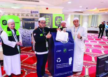 ZULKIFLI Hasan melancarkan inisiatif Haji Lestari iaitu program kitar semula ihram terpakai di Hotel Penginapan Al-Tayseer, Mekah, semalam.