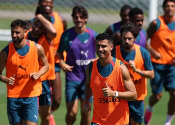 Cristiano Ronaldo perlu membuktikan dirinya masih relevan untuk mengemudi jentera serangan Portugal.- AFP