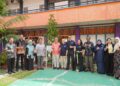 Dr. Mohammad Fahmi Bin Ngah, ADUN Seri Setia, bersama wakil daripada LBS Foundation, SK Sungei Way, merakamkan kenangan pada majlis perasmian menandakan pelancaran inisiatif kerjasama bagi memupuk persekitaran pembelajaran yang lebih selamat dan inklusif.