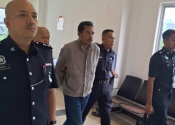Tetak penunggang motosikal