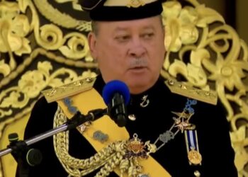SULTAN Ibrahim bertitah ketika Istiadat Menghadap dan Istiadat Pengurniaan Darjah Kebesaran, Bintang dan Pingat Persekutuan sempena Sambutan Ulang Tahun Hari Keputeraan Rasmi Yang di-Pertuan Agong di Istana Negara, Kuala Lumpur hari ini.