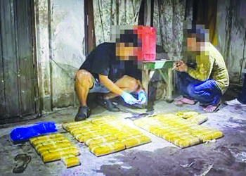 SEBAHAGIAN dadah yang dirampas Biro Pencegahan dan Penindasan Narkotik Polis Wilayah Yala dalam serbuan di Wilayah Yala, Thailand. - IHSAN POLIS