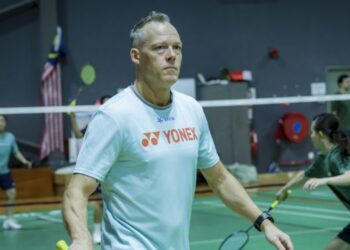 Pintu Persatuan Badminton Malaysia (BAM) sentiasa terbuka buat Ng Tze Yong sekiranya pemain itu kembali mencapai tahap terbaik selepas menamatkan kerjasama dengan badan induk tersebut pada 30 Jun ini. - UTUSAN