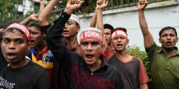 DIANGGARKAN bilangan etnik Rohingya di Malaysia adalah seramai 200,000 orang pada 2022. – GAMBAR HIASAN/AFP