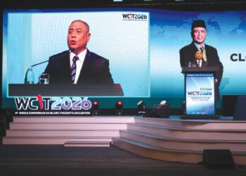SAARANI Mohamad berucap di majlis penutup Persidangan Pemikiran dan Tamadun Islam Sedunia 2026 (WCIT 2026) anjuran Universiti Sultan Azlan Shah di Ipoh, Perak, semalam.