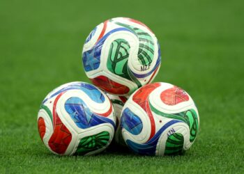 NASA akan menghantar bola Piala Dunia ke bulan jika AS menjadi juara. - AFP