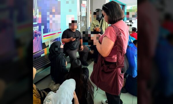 PATI pusat beli-belah Klang