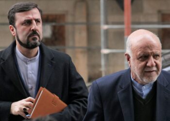 GAMBAR fail Kazem Gharibabadi (kiri). - AFP