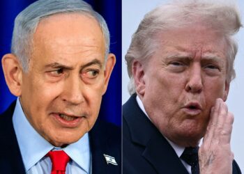 BENJAMIN NETANYAHU (kiri) dan Donald Trump. - AFP