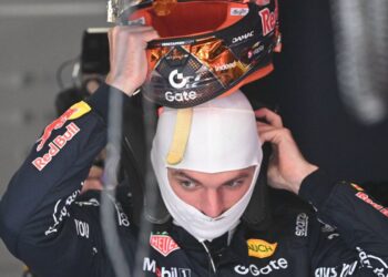 Red Bull Racing menawarkan kontrak baharu kepada Max Verstappen sehingga penghujung musim 2029. - AFP