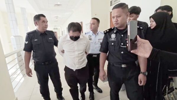 Pemandu mabuk dituduh membunuh